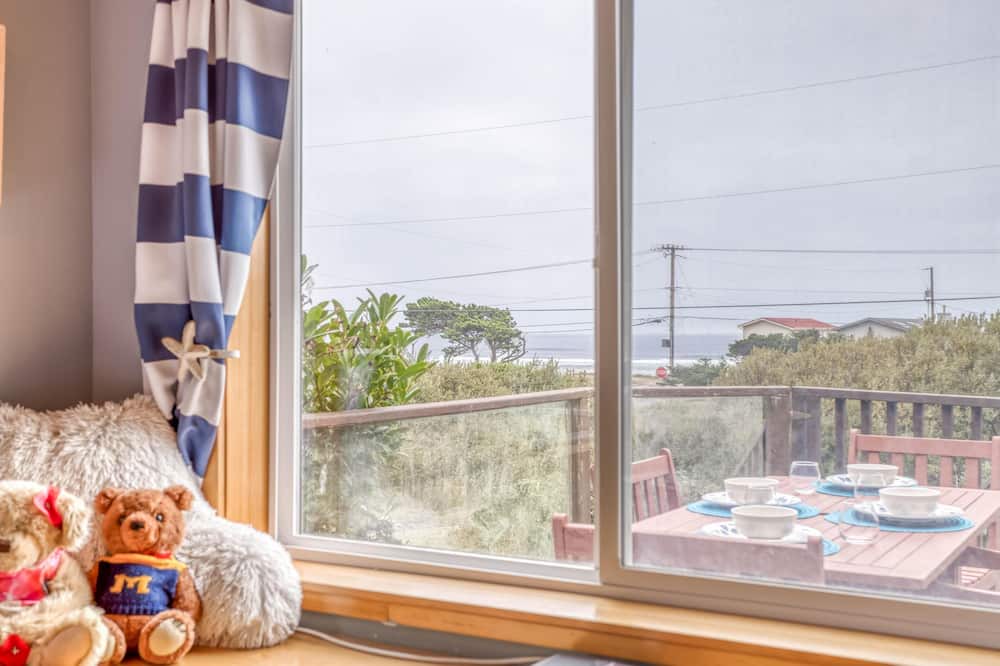 Photo of Bedroom in Waldport
