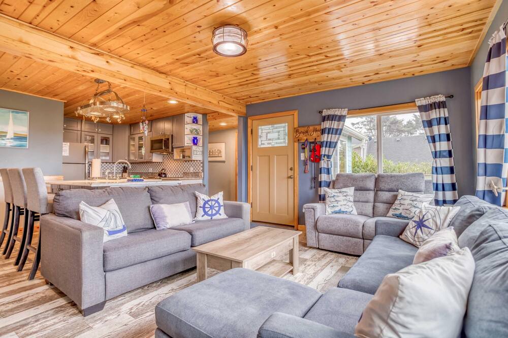 Photo of Livingroom in Waldport