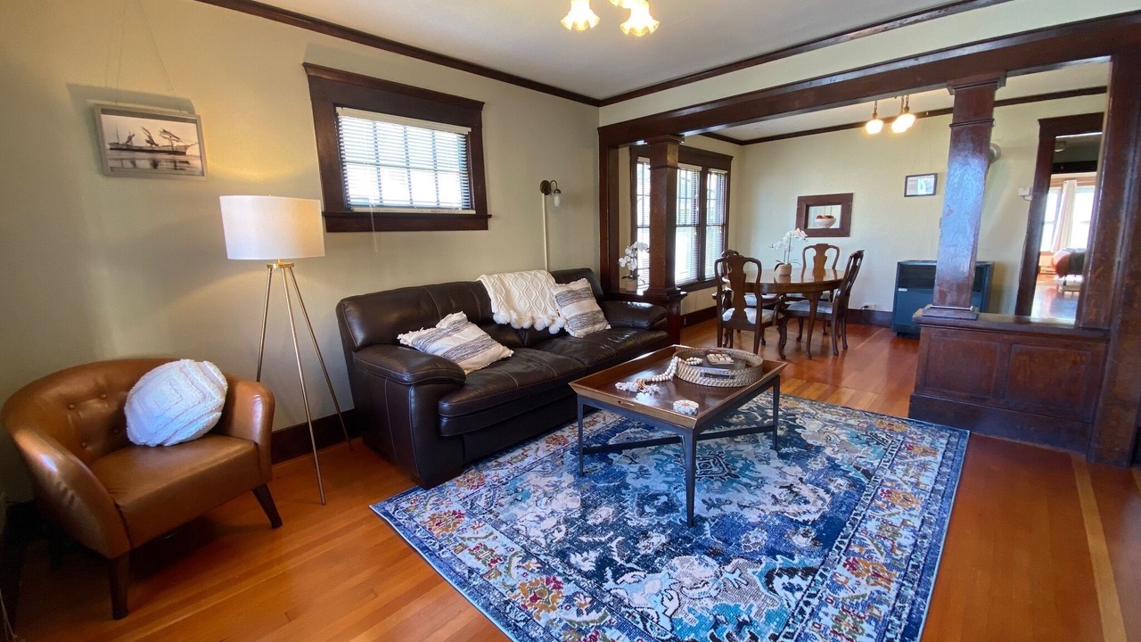 Photo of Others in Astoria