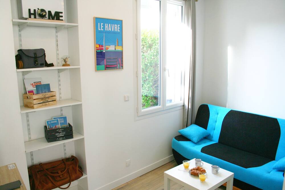 Photo of Livingroom in Saint-Martin-du-Littoral