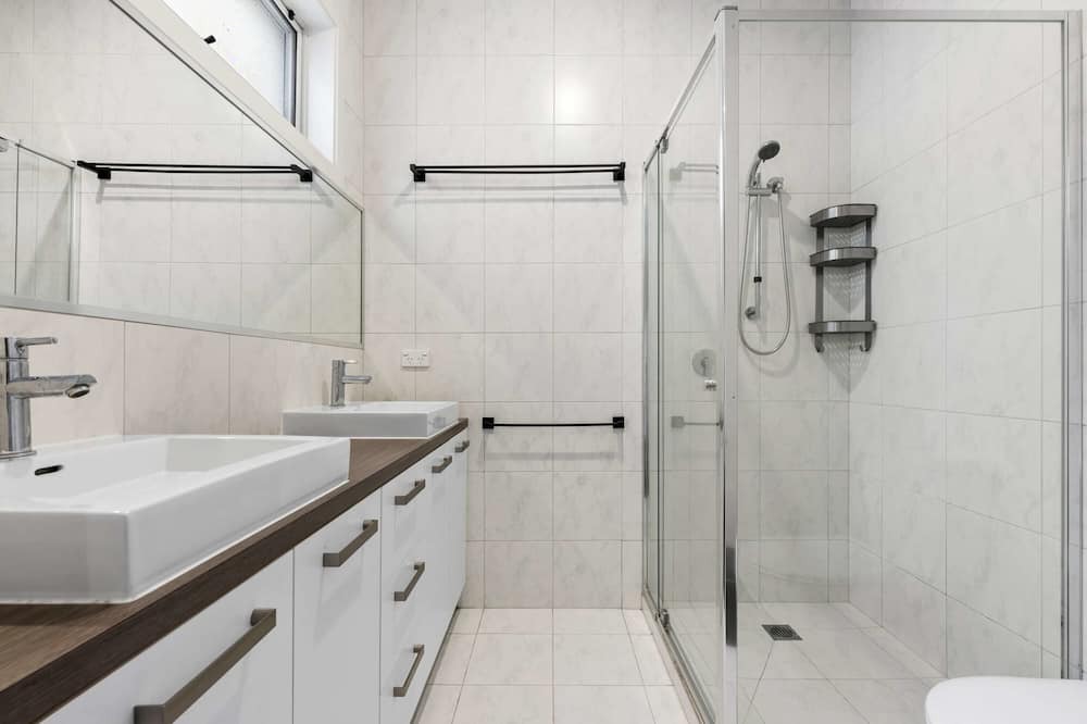 Photo of Others in North Shore