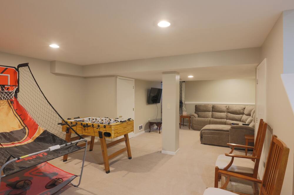 Photo of Livingroom in Genoa City