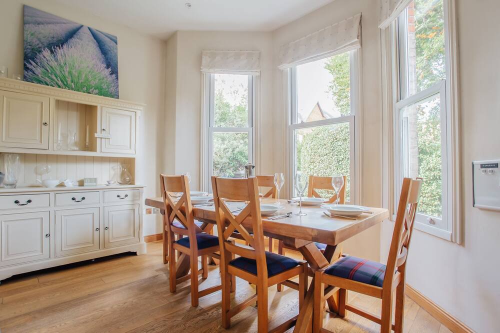 Photo of Kitchen in Berrylands