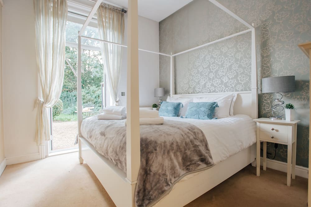 Photo of Bedroom in Berrylands