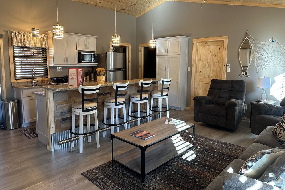 Photo of Livingroom in Sylvan Beach