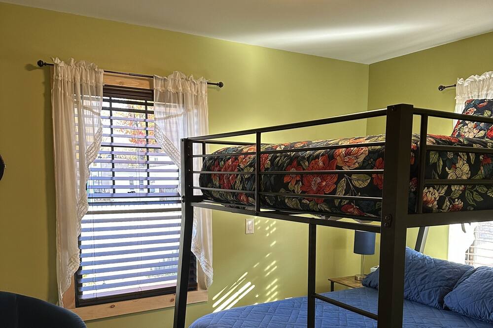 Photo of Bedroom in Sylvan Beach