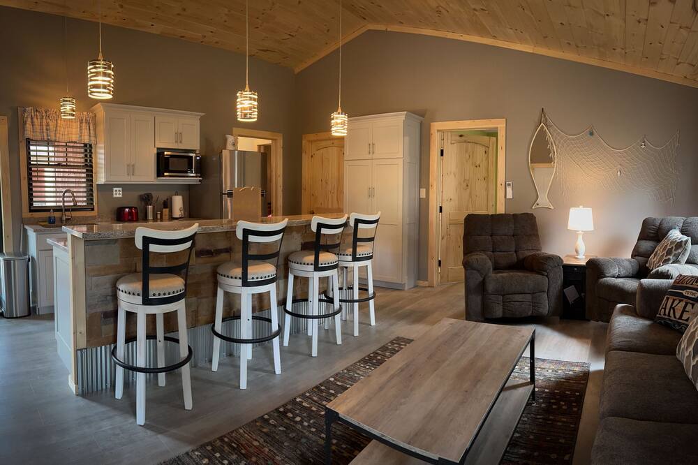 Photo of Livingroom in Sylvan Beach