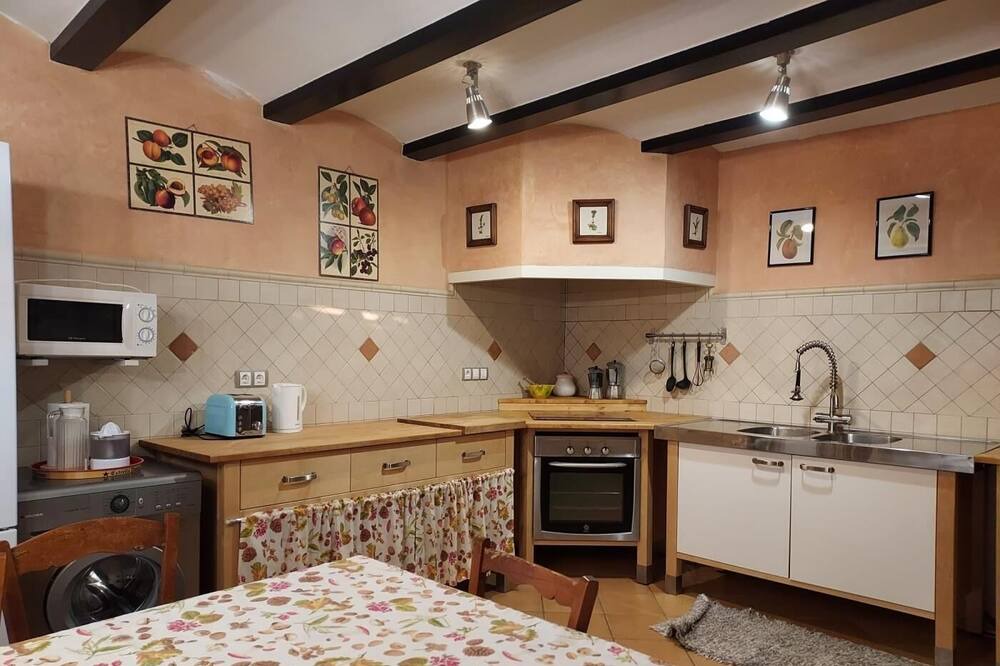 Photo of Kitchen in Orriols