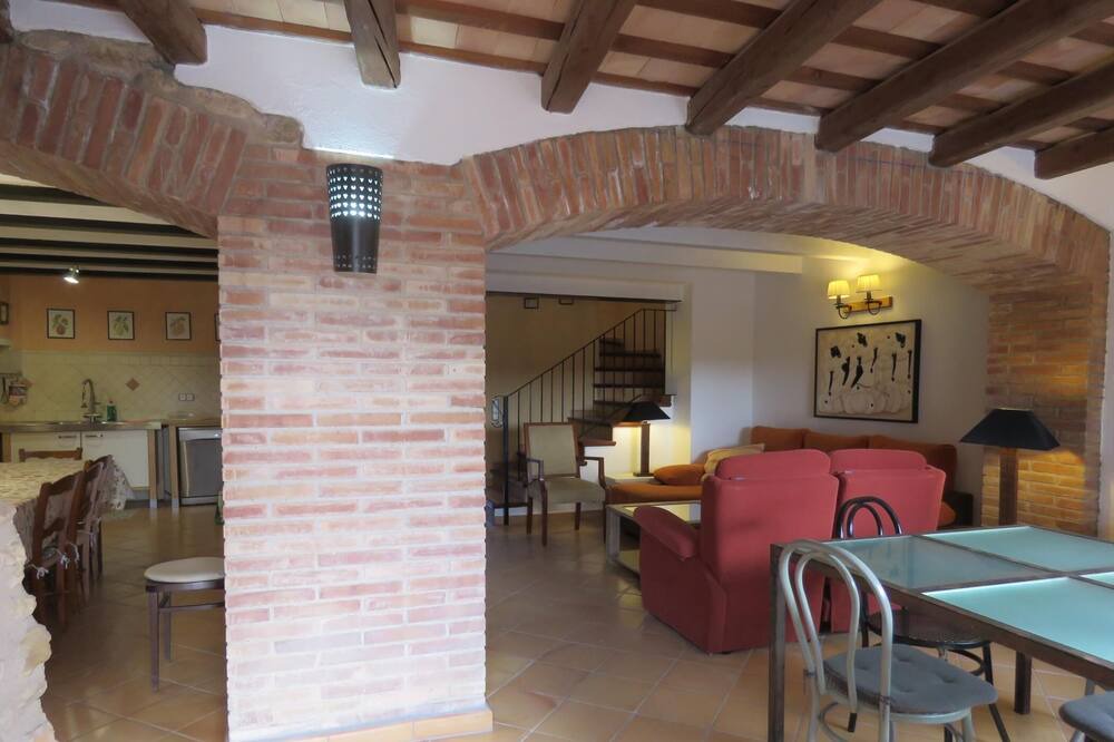 Photo of Livingroom in Orriols