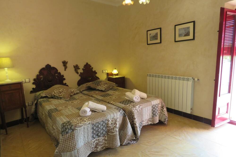 Photo of Bedroom in Orriols