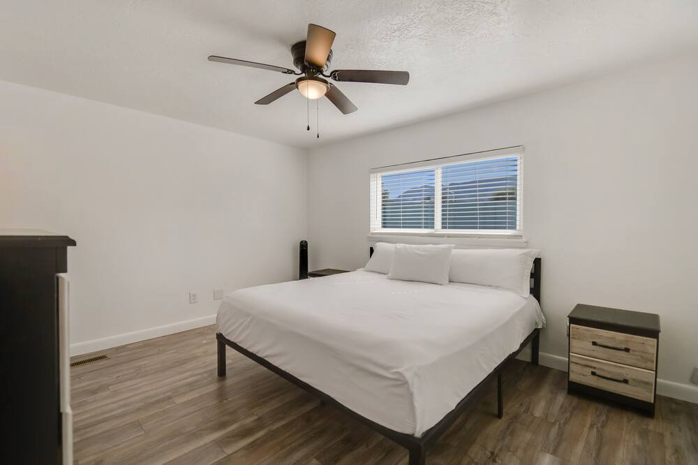 Photo of Bedroom in Northeast Heights
