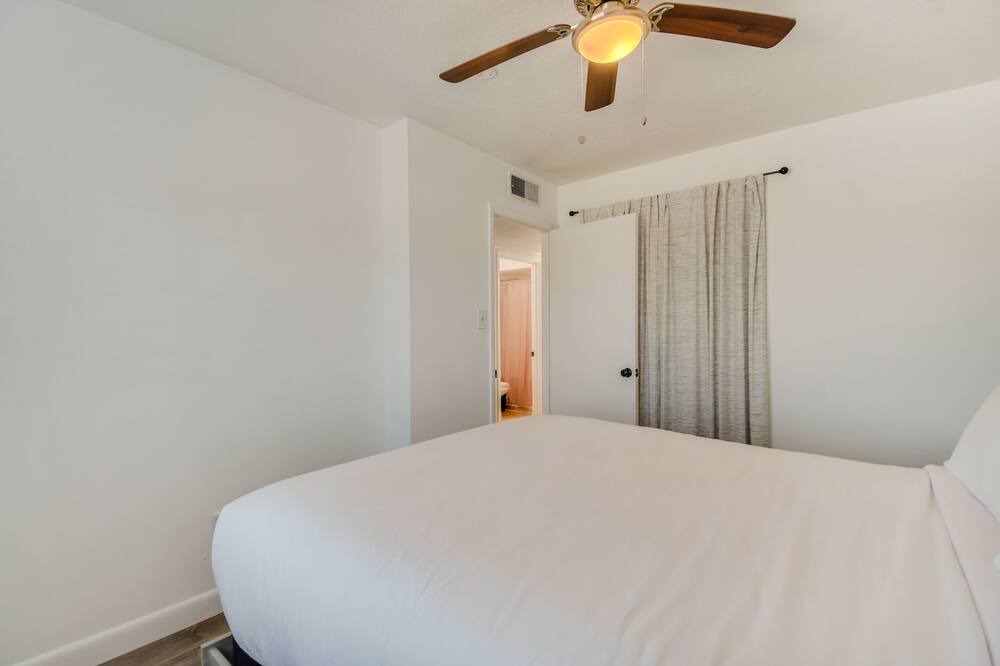 Photo of Bedroom in Northeast Heights
