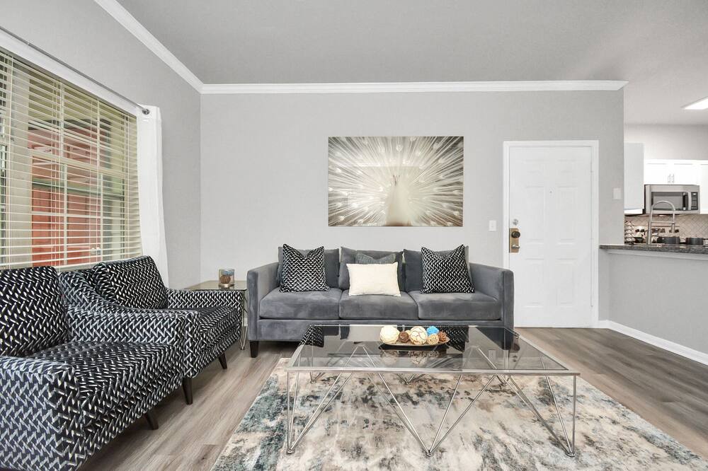 Photo of Livingroom in Central Southwest