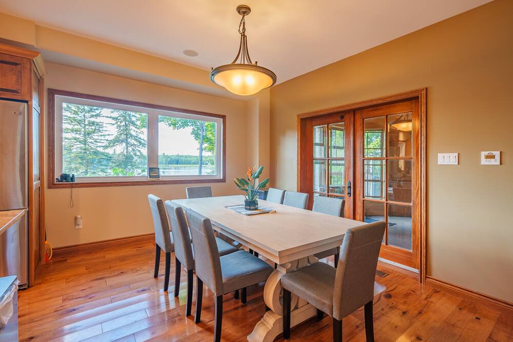 Photo of Kitchen in Lanark Highlands
