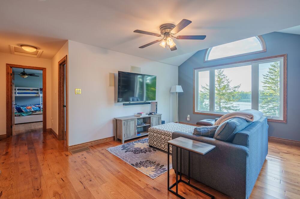Photo of Livingroom in Lanark Highlands