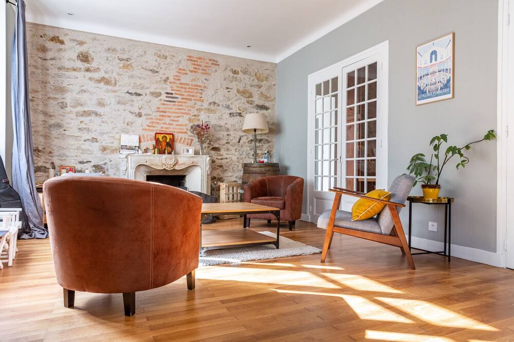 Photo of Livingroom in Grillaud - Proce