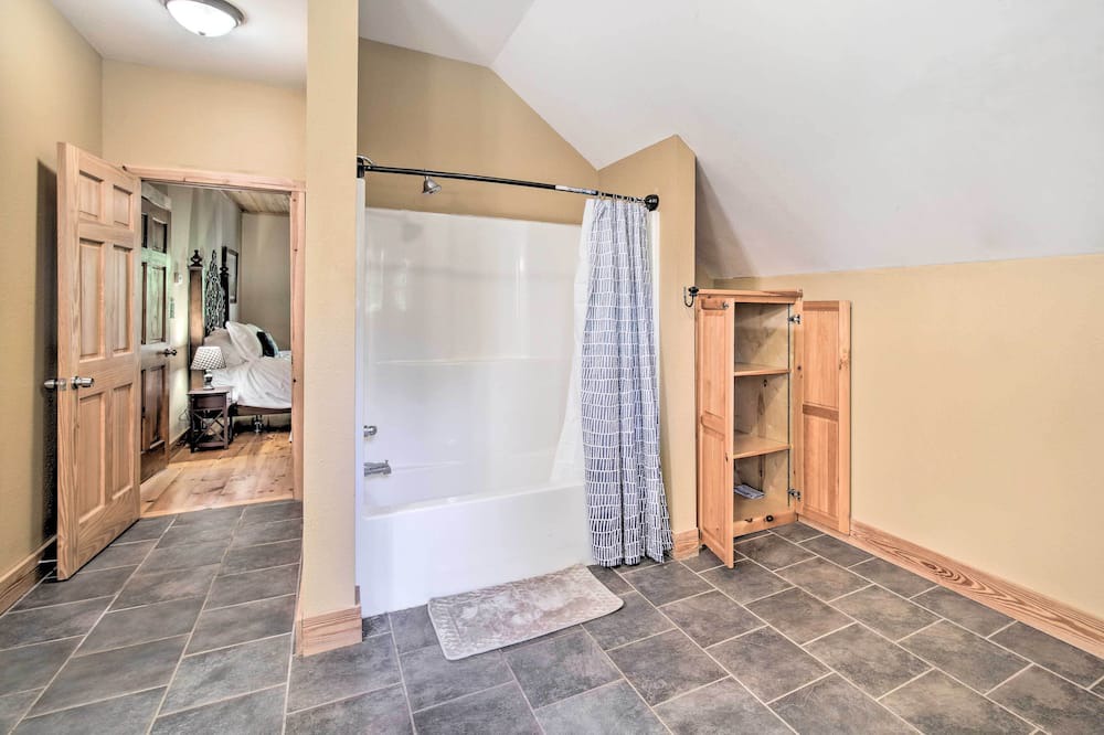 Photo of Bathroom in Ranger