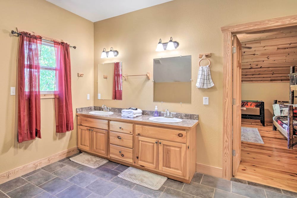 Photo of Bathroom in Ranger