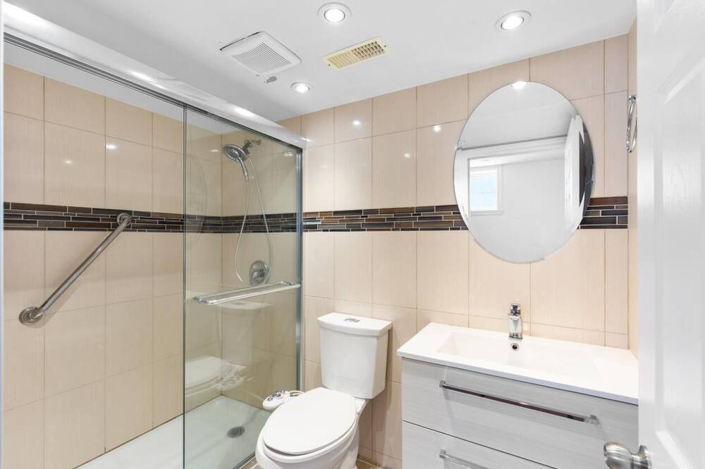Photo of Bathroom in Sainte-Dorothee