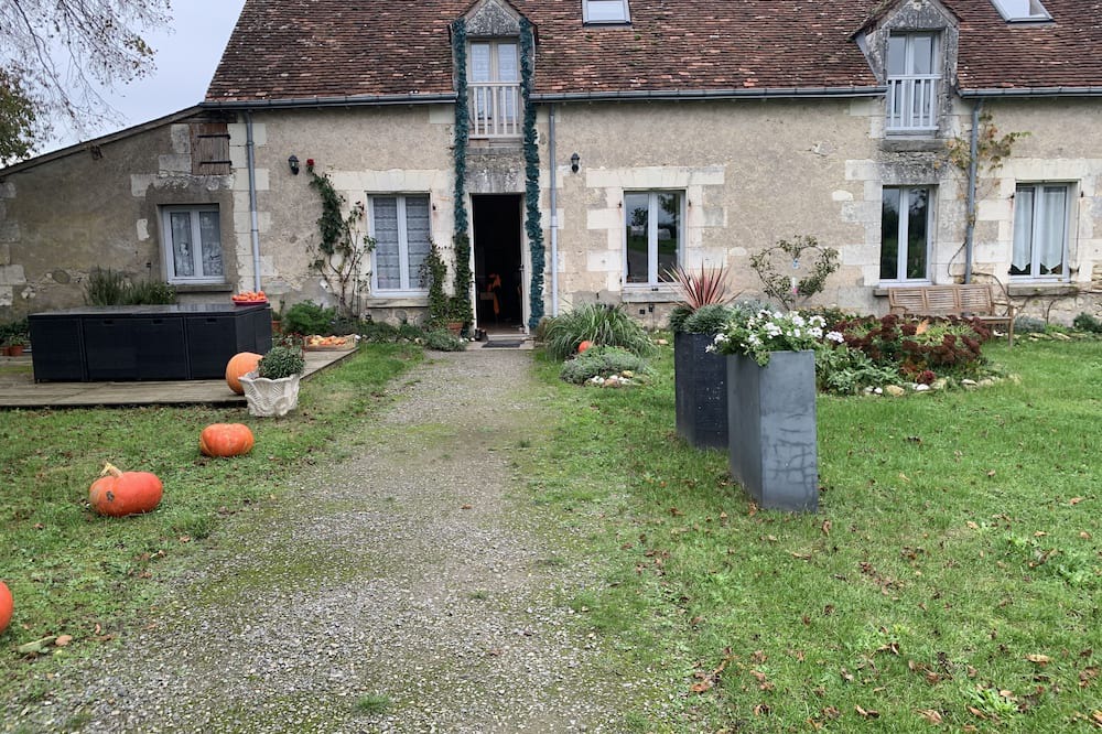 Photo of Outdoor in Orbigny