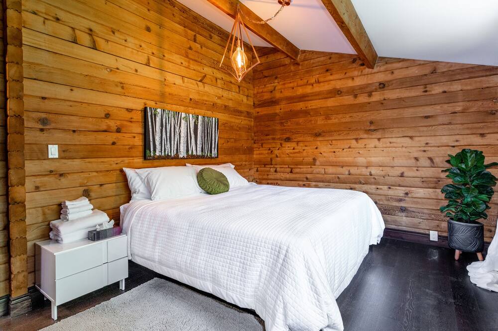 Photo of Bedroom in Caledon