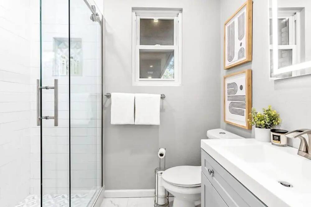 Photo of Bathroom in North Dallas