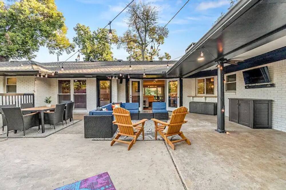 Photo of Patio Balcony in North Dallas