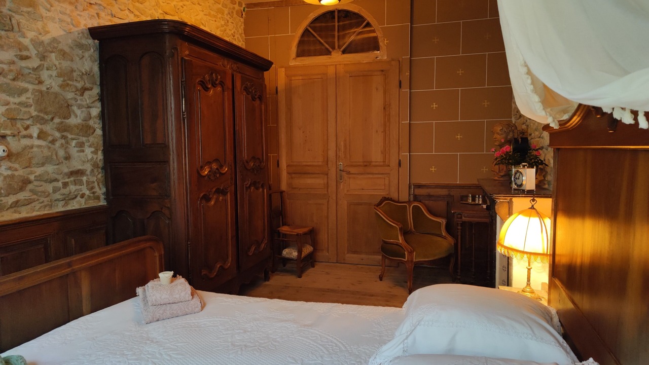Photo of Bathroom in Mirepoix