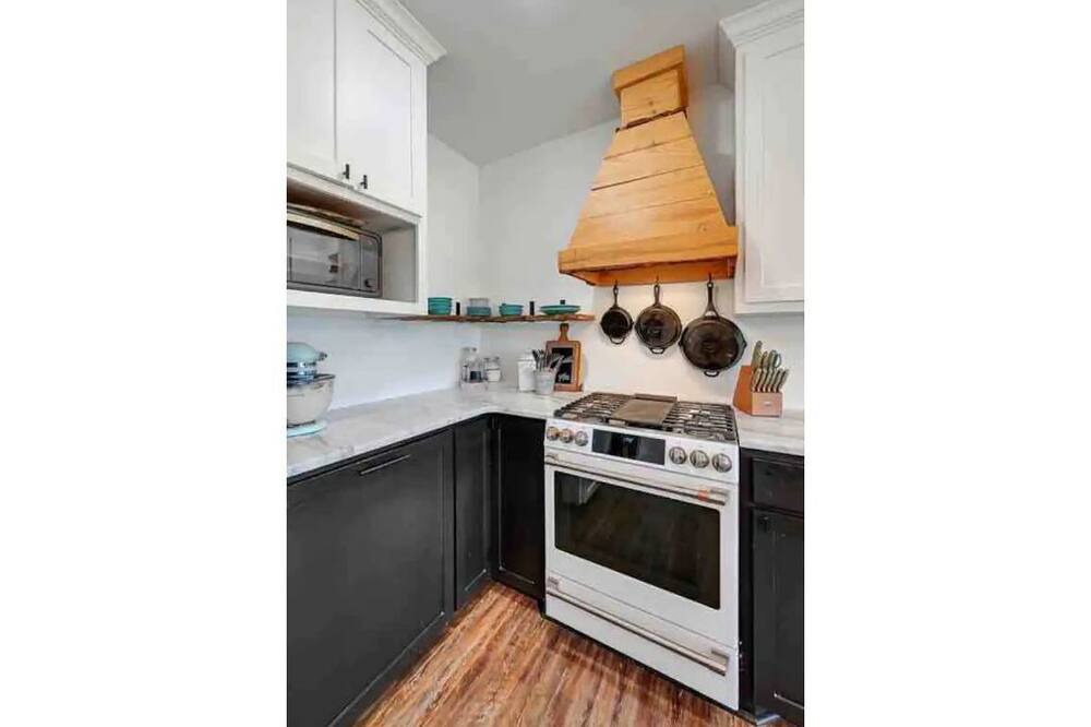 Photo of Kitchen in Moody