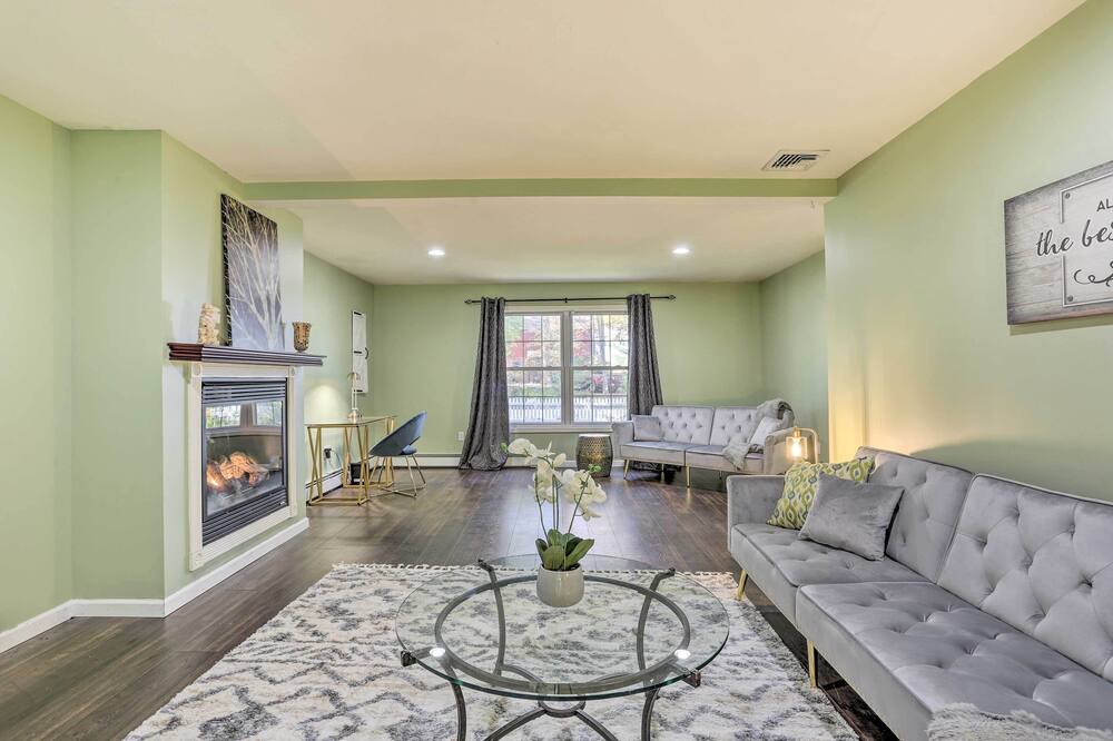 Photo of Livingroom in West Milford