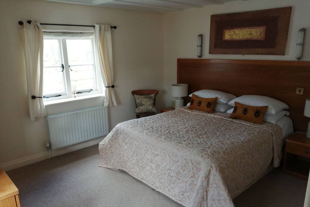 Photo of Bedroom in Woodfalls