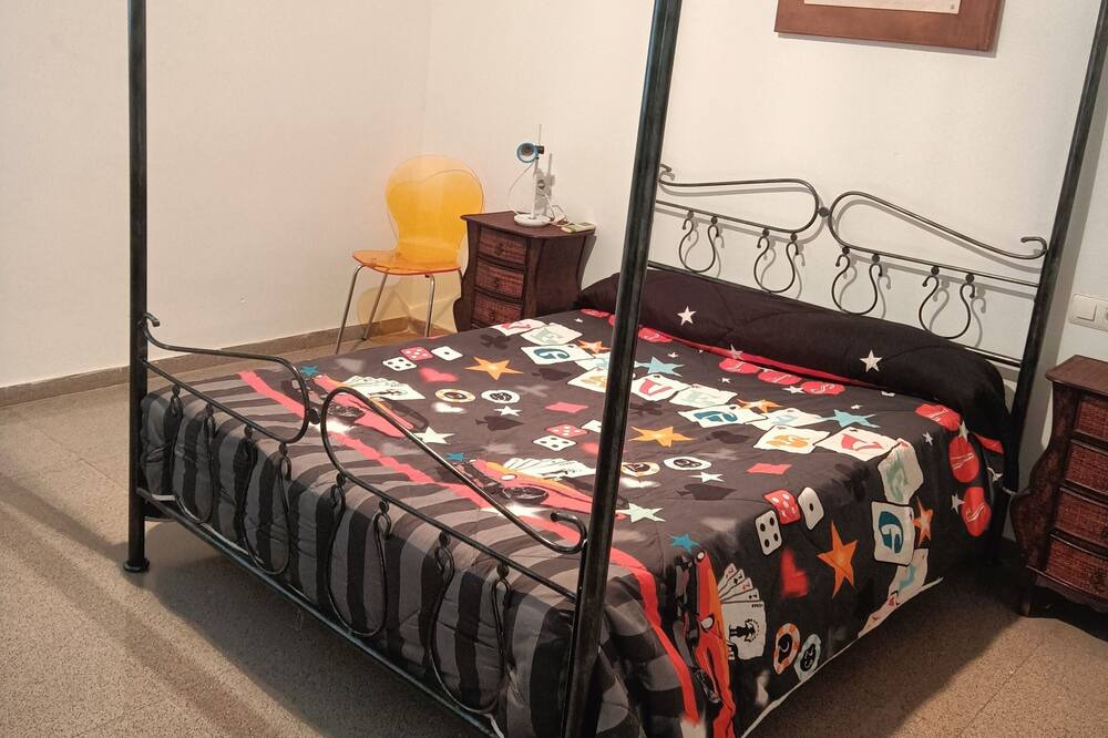 Photo of Bedroom in Riudoms