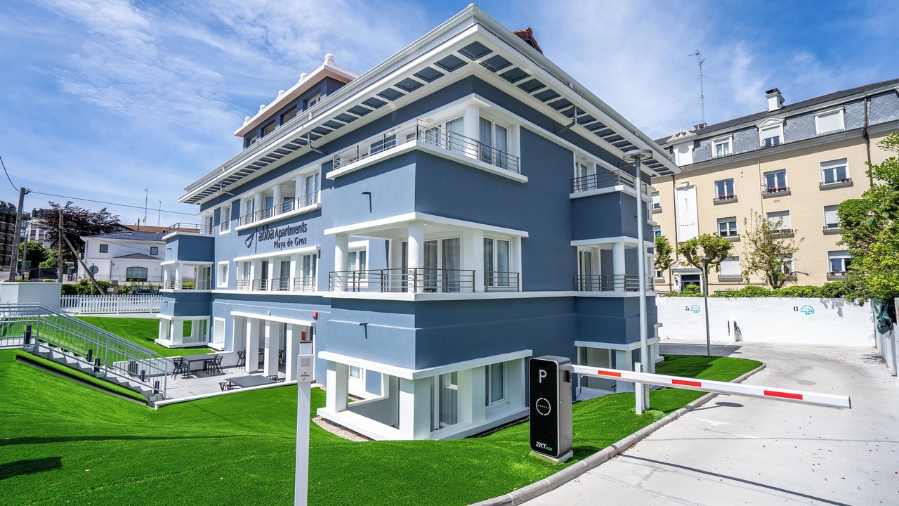 Photo of Outdoor in Gros