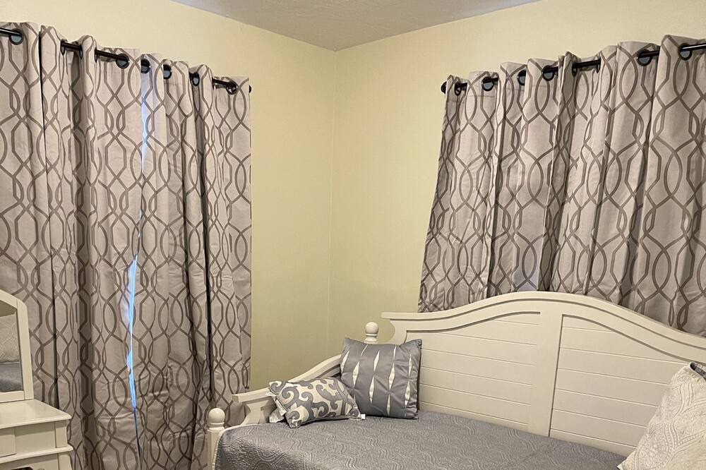 Photo of Bedroom in Spring Hill