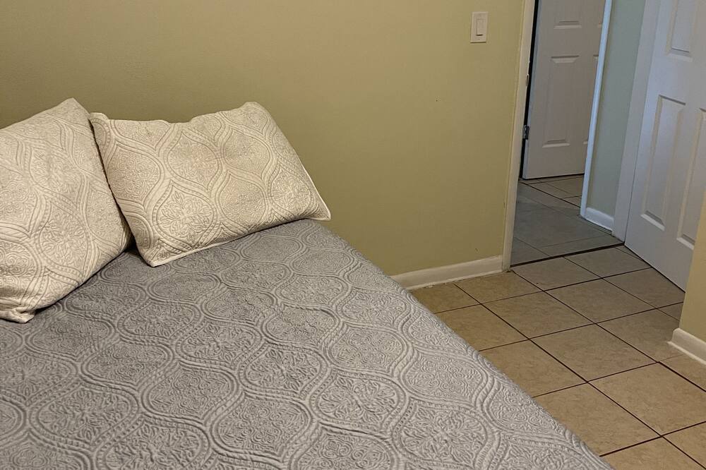 Photo of Bedroom in Spring Hill