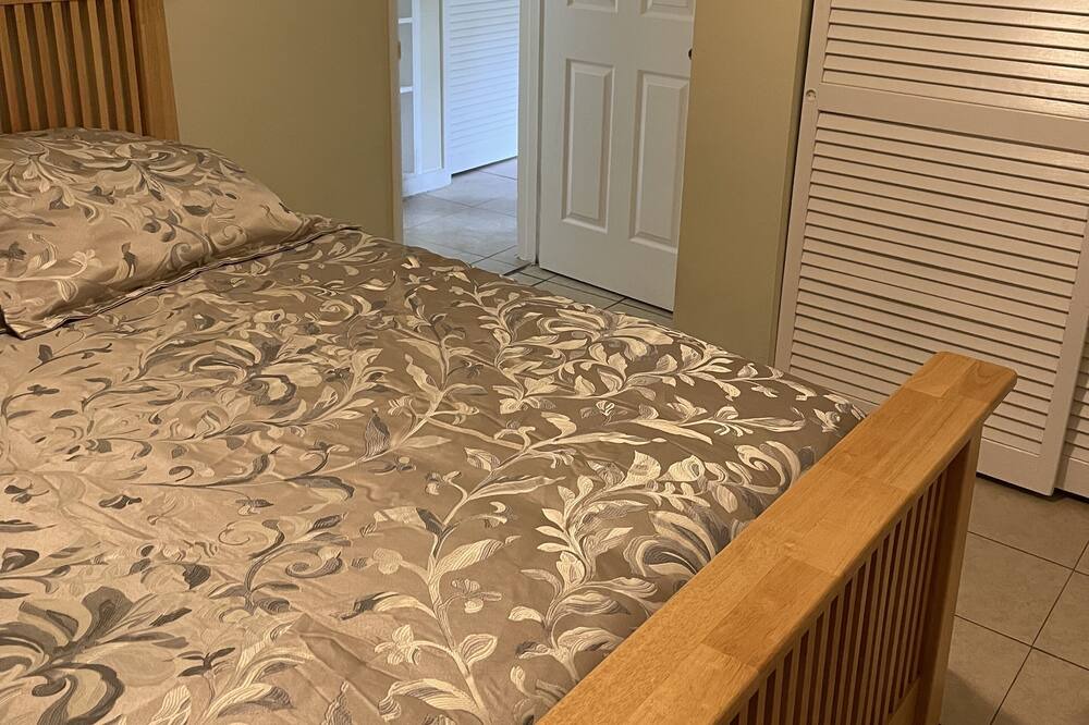 Photo of Bedroom in Spring Hill