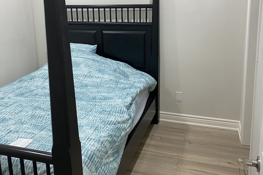 Photo of Bedroom in Hamilton