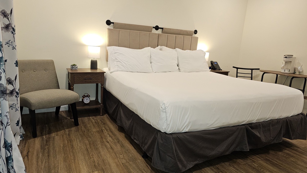 Photo of Bedroom in Dunlap