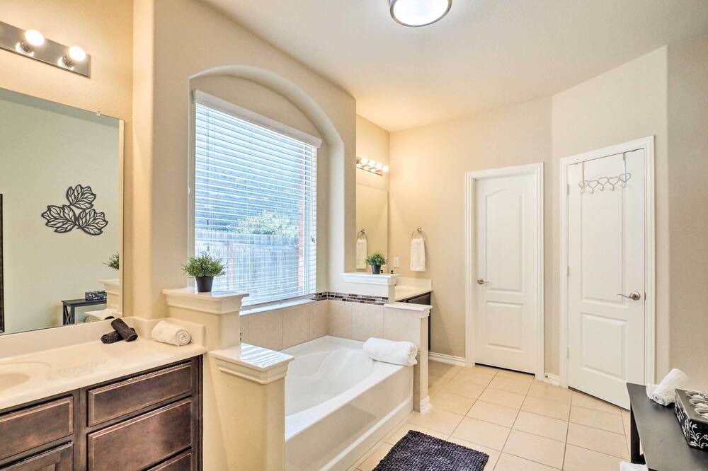 Photo of Bathroom in Round Rock