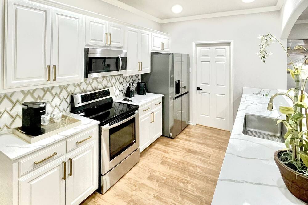 Photo of Kitchen in Southhampton Hills