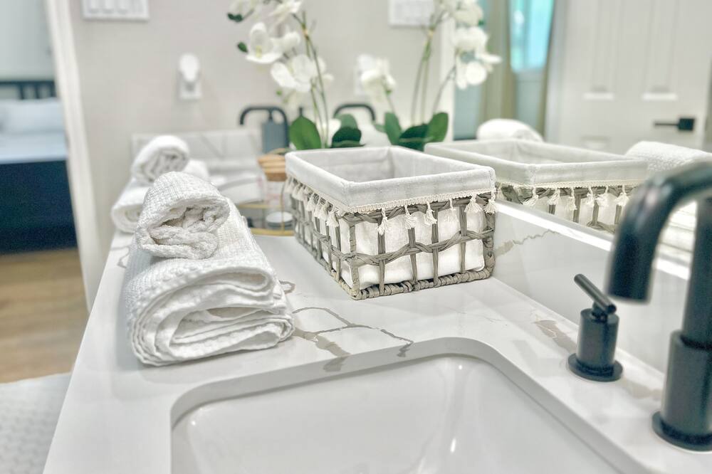 Photo of Bathroom in Southhampton Hills
