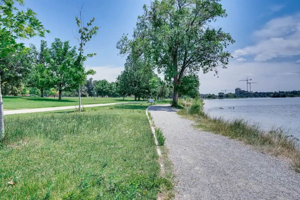 Photo of Outdoor in Barths