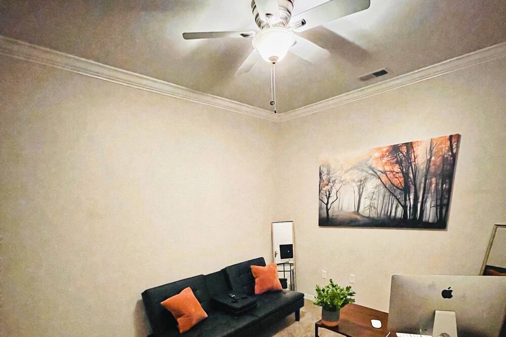 Photo of Bedroom in Pinch District