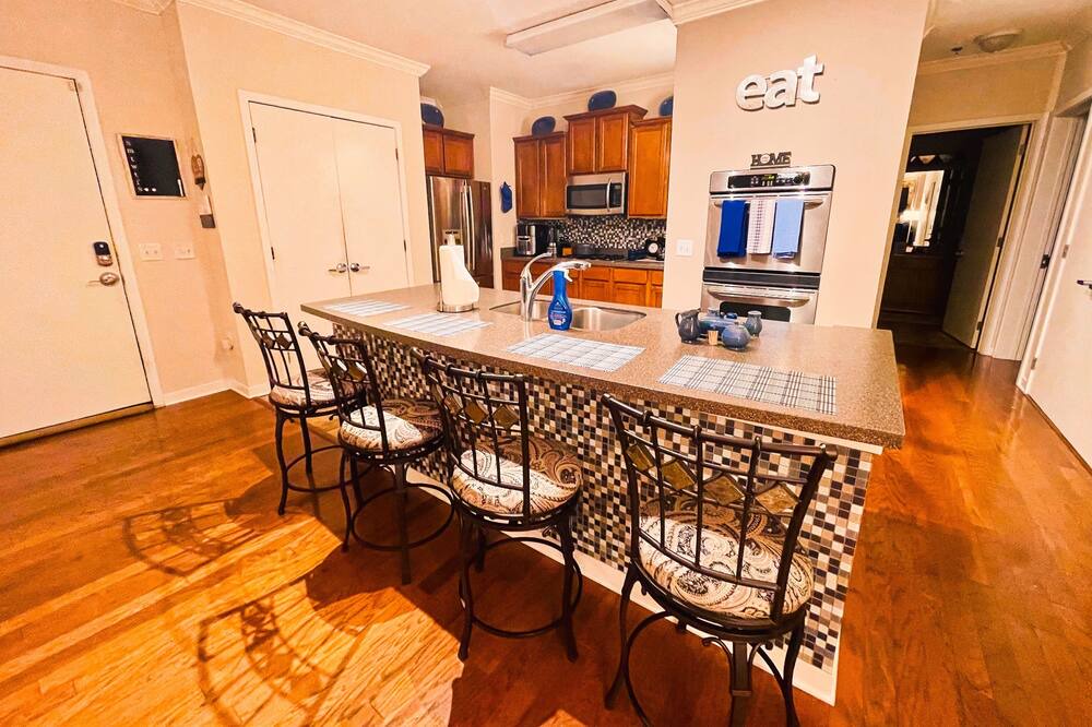 Photo of Kitchen in Pinch District