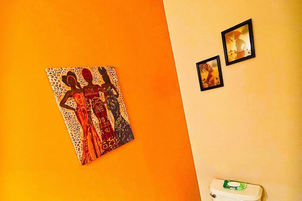 Photo of Bathroom in Pinch District