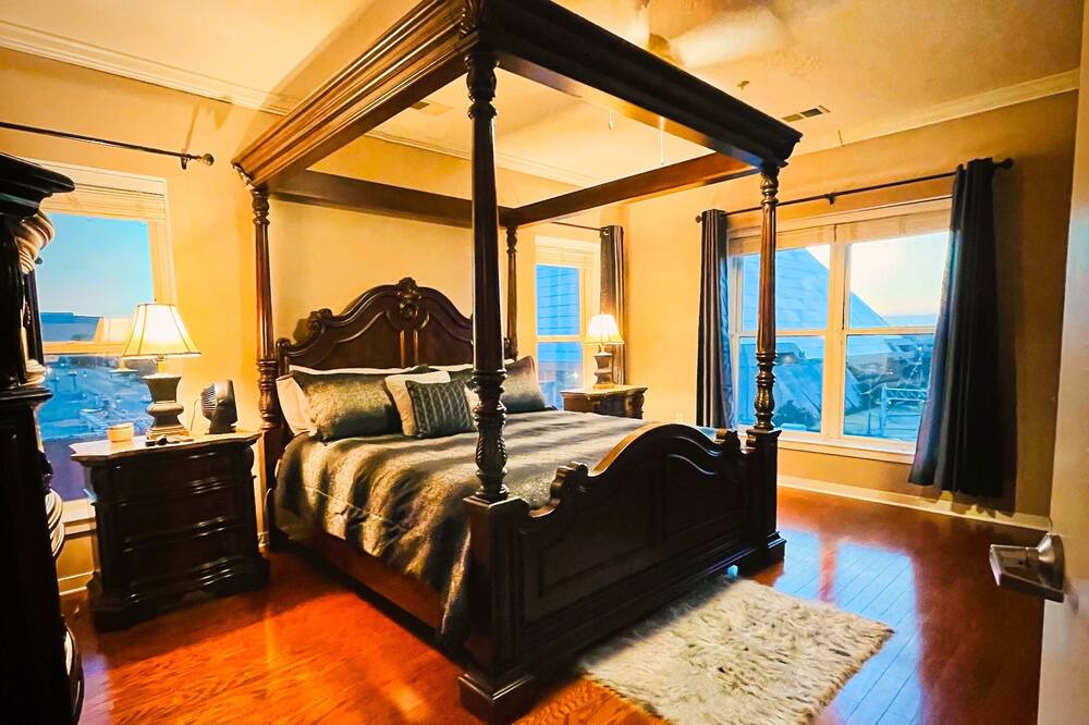 Photo of Bedroom in Pinch District