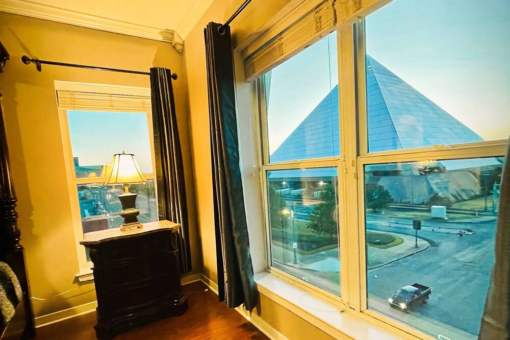 Photo of Bedroom in Pinch District