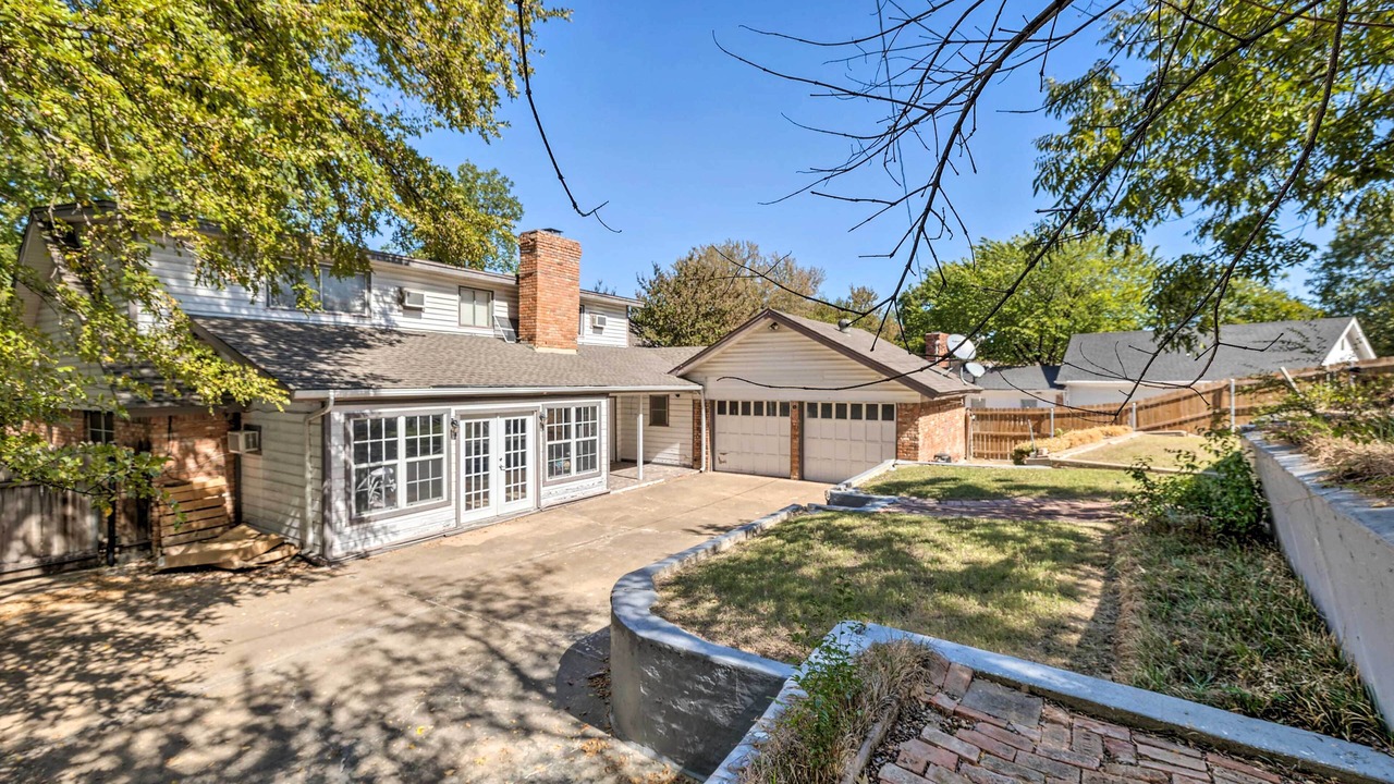 Photo of Outdoor in Meadowbrook