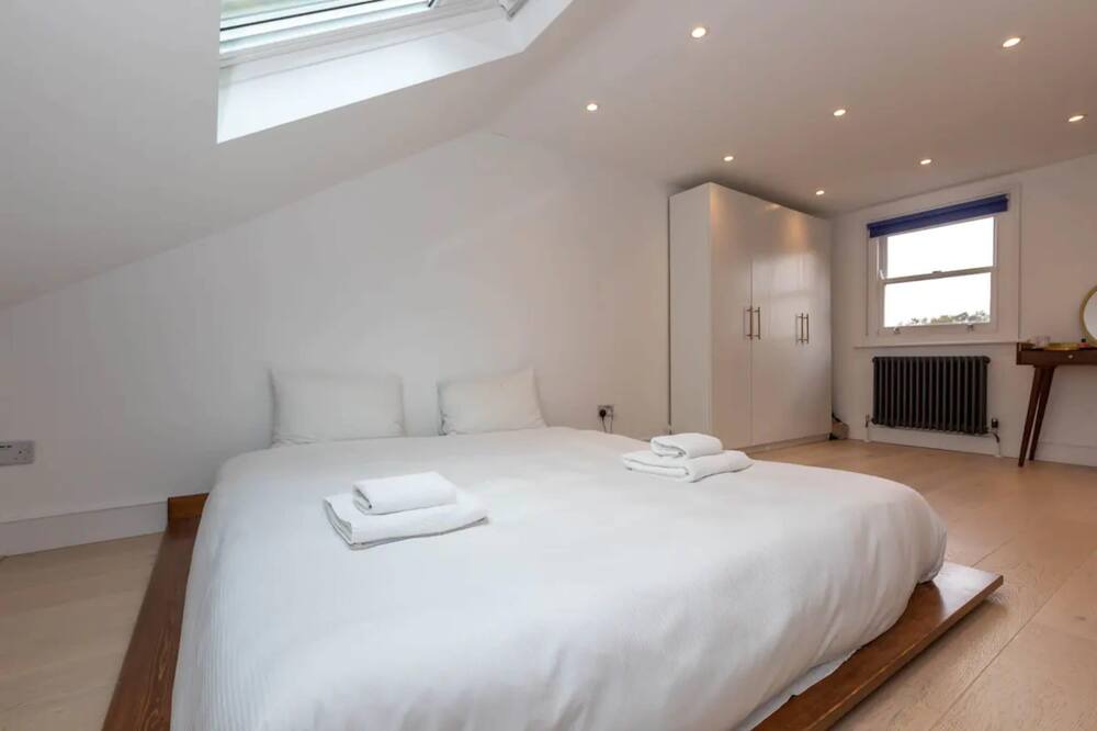 Photo of Bedroom in Clapton