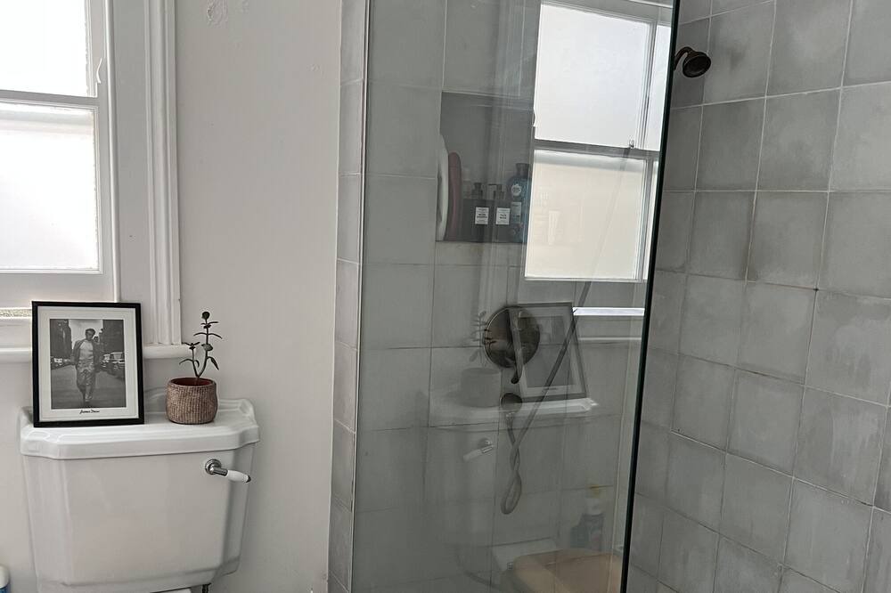 Photo of Bathroom in Clapton